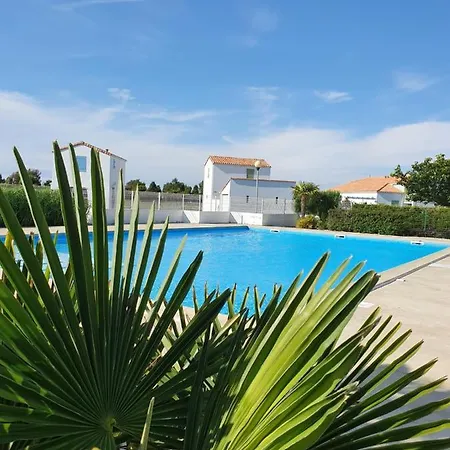 Casa vacanze Maison En Résidence Avec Piscine Collective Proche *