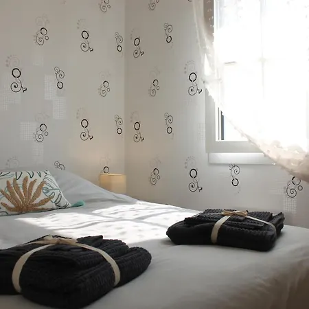 Casa vacanze Maison En Résidence Avec Piscine Collective Proche *