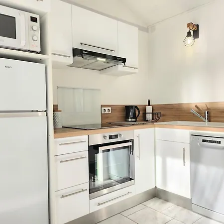 Maison En Résidence Avec Piscine Collective Proche Casa vacanze *