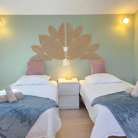 بيت للعطل Maison Les Embruns Avec Piscine Collective *